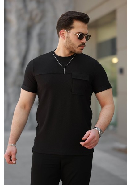 Erkek Cepli Kolyeli Kısa Kollu Örme Kumaş T-Shirt