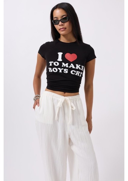 Nakış Detay Baskılı Crop T-Shirt