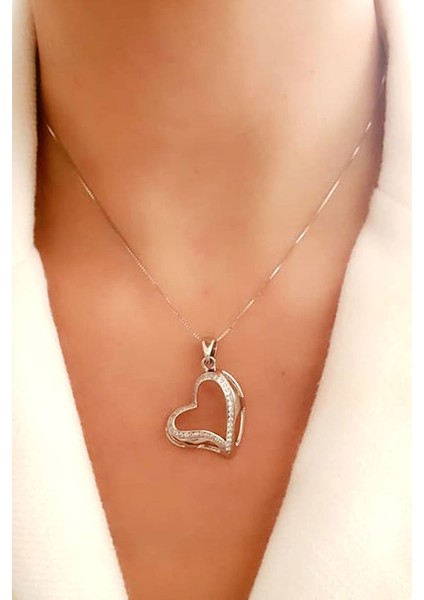 italyan tasarımı pırlanta ışıltısında zirkon taşlı gümüş kalp kolye