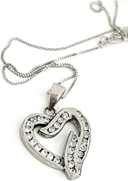 Kalp figürlü zirkon taşlı gümüş kolye