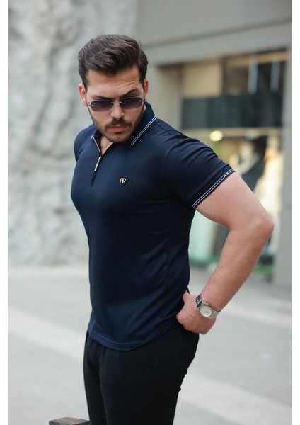 Erkek Yaka ve Kolları Çizgi Detaylı Fermuar Yakalı Kısa Kollu Tişört fiyatları