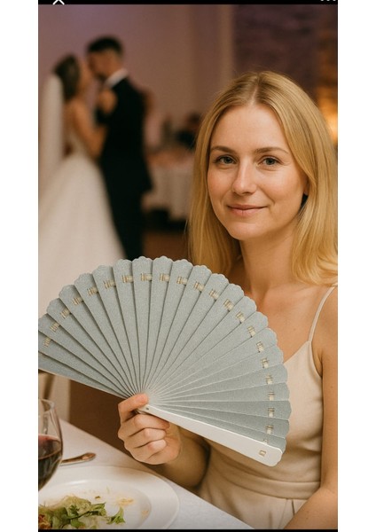 - Gümüş Kurdelalı Simli Parlak Yelpaze Yeni Yıl Hediyesi