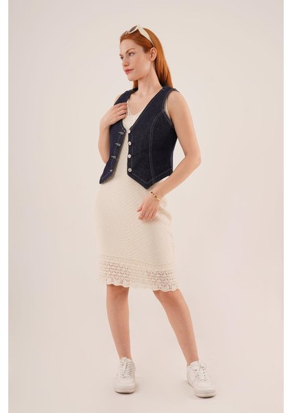 Düğme ve Ön Dikiş Detaylı Lacivert Jean Yelek modelleri