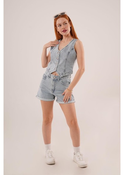 Düğme ve Ön Dikiş Detaylı Mavi Jean Yelek fiyatları