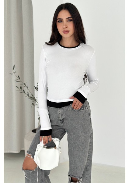 Uzun Kollu Detaylı Bluz – Minimal Şıklık