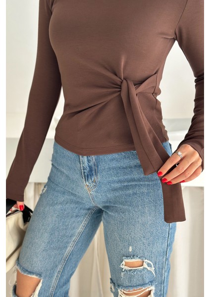 Kadın Belden Bağlamalı Uzun Kollu Bluz – Minimal & Şehirli Stil