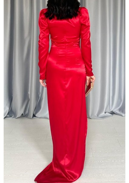 Kırmızı Göğsü Kuplu Yırtmaçlı Elbise fırsatları