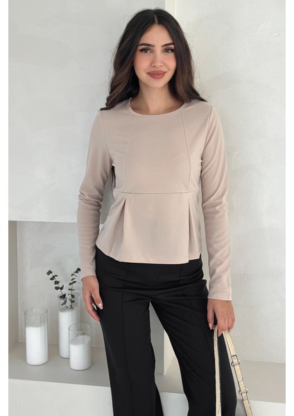 Kadın Volanlı Dikiş Detaylı Premium Bluz – Vücut Şekillendirici & Modern Kesim