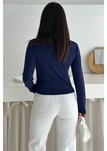 Kadın Belden Bağlamalı Uzun Kollu Bluz – Minimal & Şehirli Stil