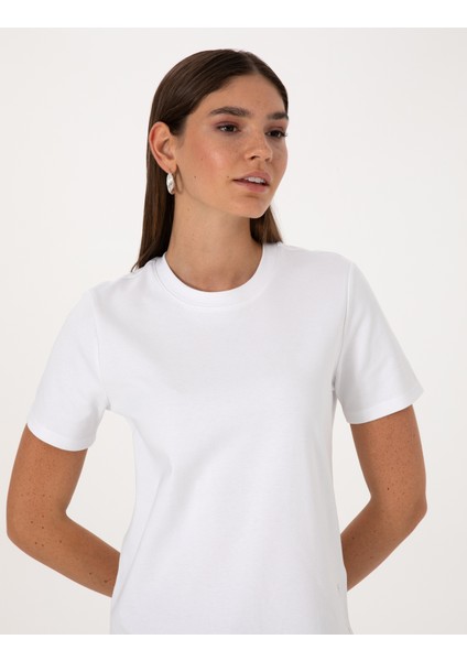 Kadın Beyaz Regular Fit Basic Tişört 50310543-VR013 fiyatları
