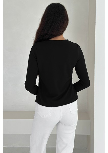 Kadın Volanlı Dikiş Detaylı Premium Bluz – Vücut Şekillendirici & Modern Kesim fiyatları