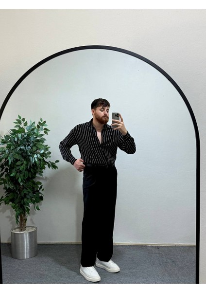Erkek Siyah Beyaz Dikey Çizgili Yarım Oversize Gömlek Modern Tarz, Nefes Alan Ince Kumaş Şık modelleri