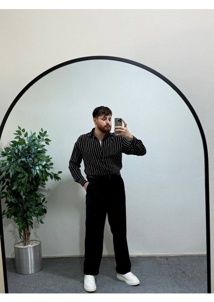 Erkek Siyah Beyaz Dikey Çizgili Yarım Oversize Gömlek Modern Tarz, Nefes Alan Ince Kumaş Şık fırsatları