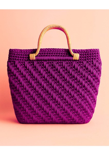 🌸 El Yapımı Makrome Çanta – Renkli Örgü Desen, Şık