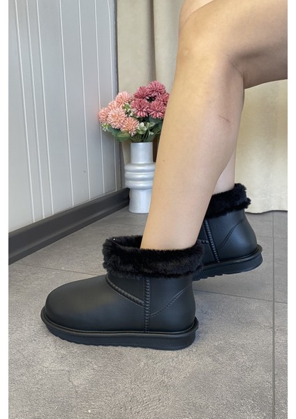 Siyah Su Geçirmez Içi Kürklü Kısa Kadın Hafif Yağmur Botu TMD2025200 fırsatları