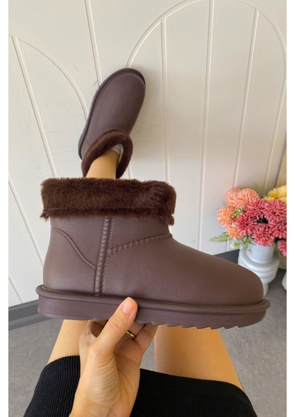 Su Geçirmez Içi Kürklü Kahverengi Kısa Kadın Hafif Yağmur Botu TMD2025200