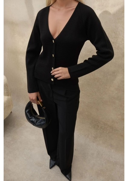 Kadın Düğmeli V Yaka Bele Oturan Triko Hırka Black