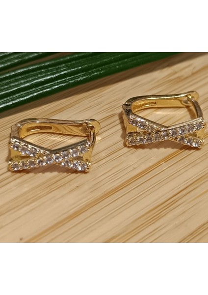 Altın Renk Lüks Gösterişli Figürlü Küçük Yuvarlak Küpe