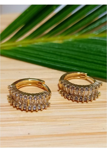 Altın Renk Lüks Gösterişli Figürlü Küçük Yuvarlak Küpe