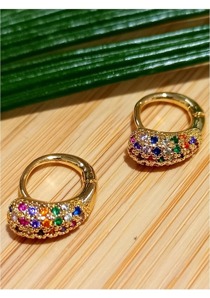 Altın Renk Lüks Gösterişli Figürlü Küçük Yuvarlak Küpe