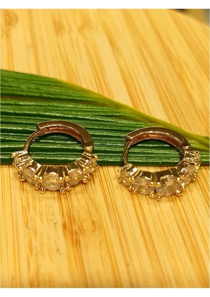 Altın Renk Lüks Gösterişli Figürlü Küçük Yuvarlak Küpe