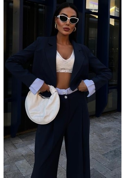 Garni Detaylı Crop Ceketli Takım 10075