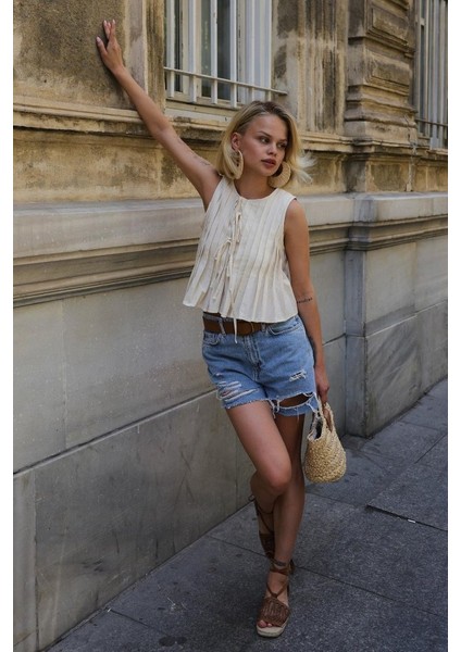 Pileli Bağlamlı Bluz - Natür