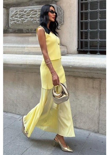 Yelekli ve Pilise Etekli Triko Takım 10001 indirimleri