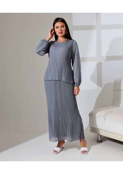 Etek Görünümlü Uzun Pili Elbise