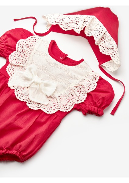 Kırmızı Kısa Kollu Şapka Aksesuarlı Kız Bebek Tulum - Perla modelleri