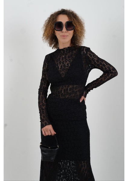 Siyah Dantel Uzun Kollu Bluz