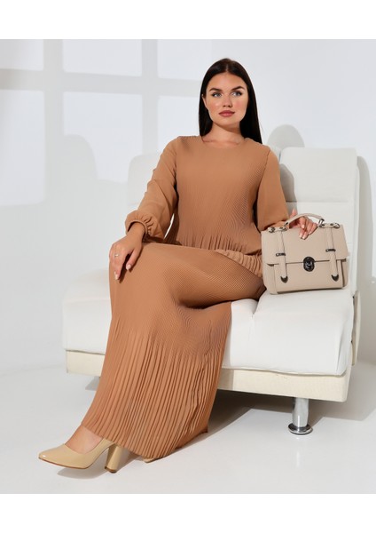 Etek Görünümlü Uzun Pili Elbise