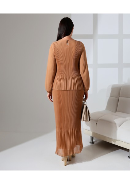 Etek Görünümlü Uzun Pili Elbise