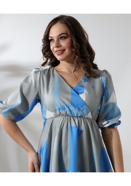 V Yaka Yarım Kol Kısa Elbise fırsatları