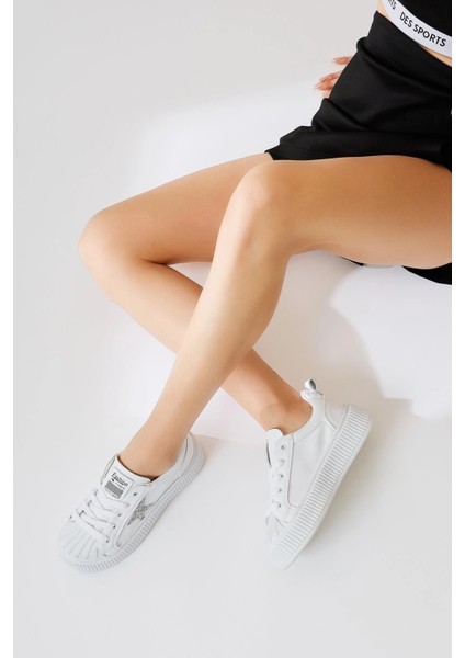 Piata Beyaz Bağcıklı Star Spor Ayakkabı fırsatları