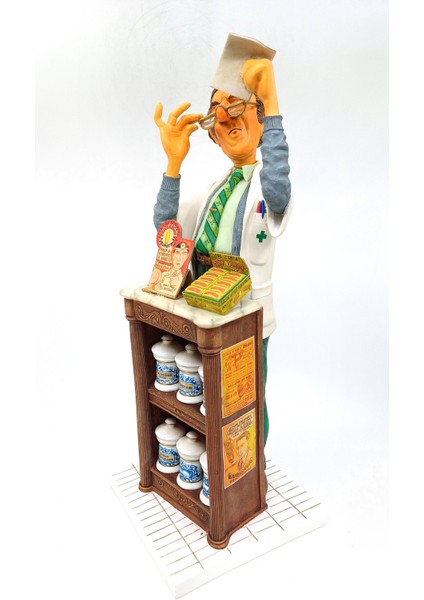 Guillermo Forchino Eczacı Adam Retired Item Koleksiyonluk Biblo | Eczacı Hediye | Eczane Dekorasyon modelleri