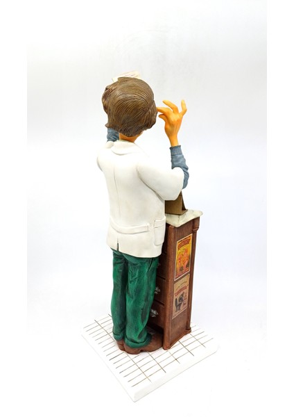 Guillermo Forchino Eczacı Adam Retired Item Koleksiyonluk Biblo | Eczacı Hediye | Eczane Dekorasyon fırsatları