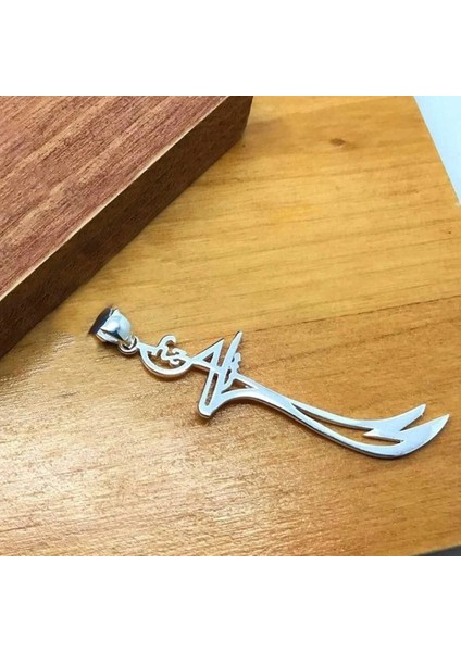 Hz Ali Yazılı Zulfikar 925 Ayar Gümüş Erkek Kolye Ucu