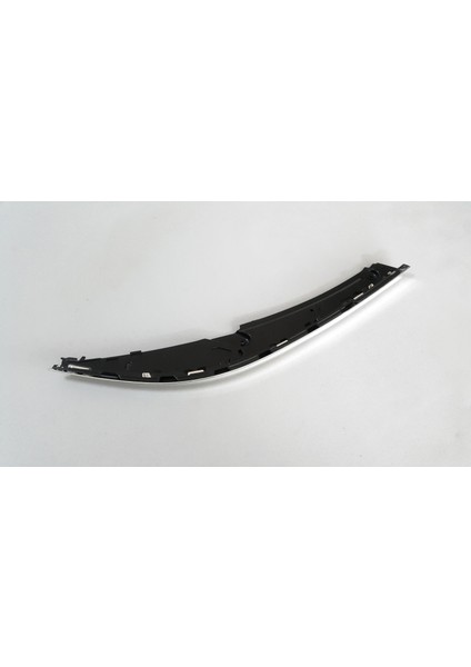 Volkswagen Passat B8 B8,5 15-24 Far Üst Nikelajı Krom Sol modelleri