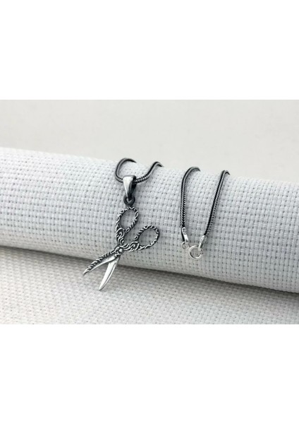 Makas Tasarımlı 925 Ayar Gümüş Erkek Kolye