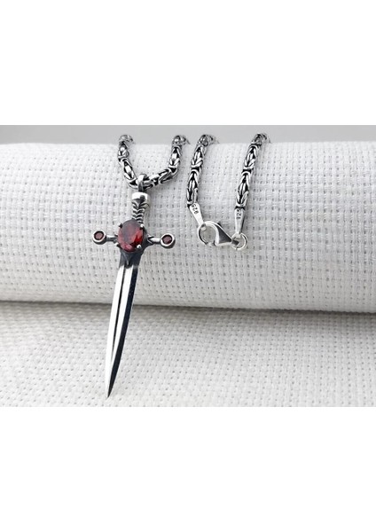 Kırmızı Taşlı Kral Zincirli Şovalye 925 Ayar Gümüş Erkek Kolye