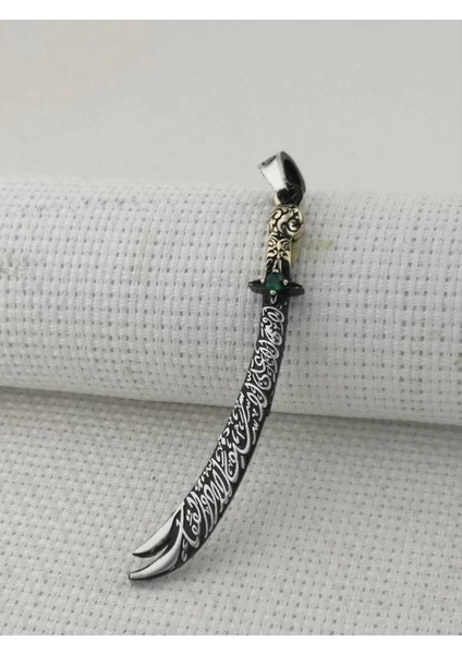 Yeşil Taşlı La Fetta Illa Ali La Seyfe Illa Zülfikar Yazılı 925 Ayar Gümüş Erkek Kolye