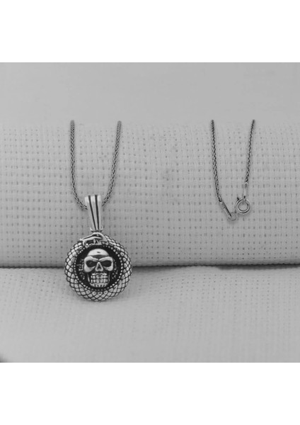 Kurukafalı Yılan Tasarımlı 925 Ayar Gümüş Erkek Kolye