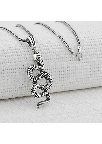 Yılan Desenli 925 Ayar Gümüş Erkek Kolye