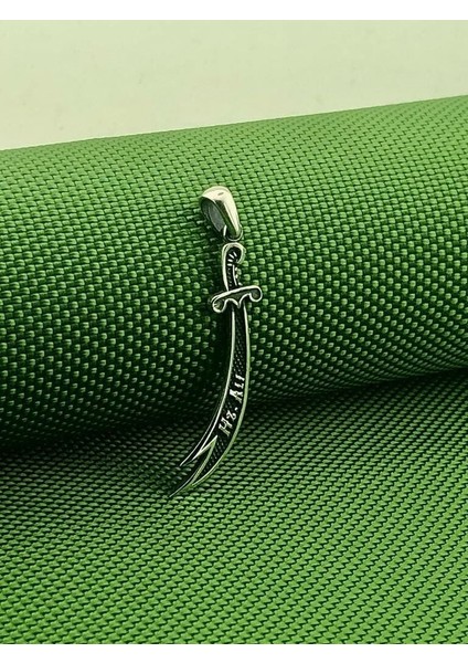 Hz Ali Yazılı Zulfikar 925 Ayar Gümüş Erkek Kolye Ucu