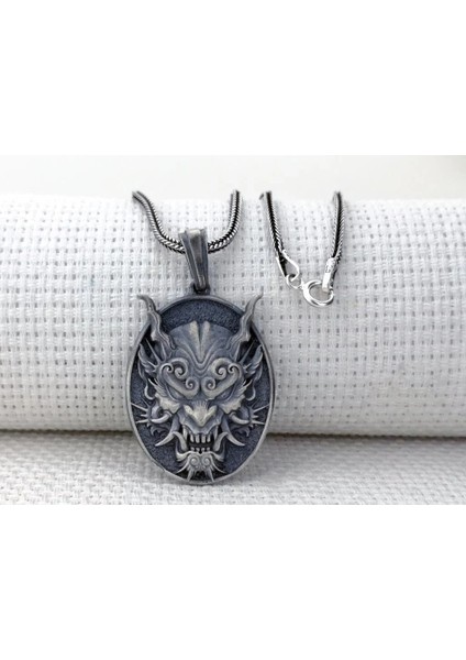Japon Oni Maskesi Tasarımlı Üç Boyutlu 925 Ayar Gümüşerkek Kolyesi