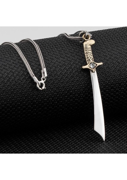 Mogol Kılıcı Beyaz Zirkon Taşlı 925 Ayar Gümüş Erkek Kolye