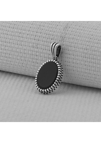 Siyah Oniks Taşlı Oval 925 Ayar Gümüş Orta Boy Erkek Kolye Ucu