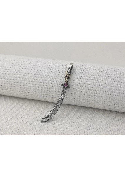 Kırmızı Taşlı La Fetta Illa Ali La Seyfe Illa Zülfikar Yazılı Beyaz Taşlı 925 Ayar Gümüş Erkek Kolye