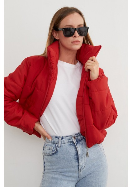 Beli Lastikli Kısa Şişme Mont